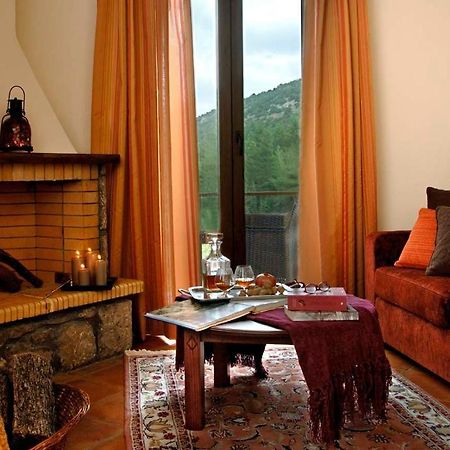 Dryas Guesthouse Polidrosos Cameră foto