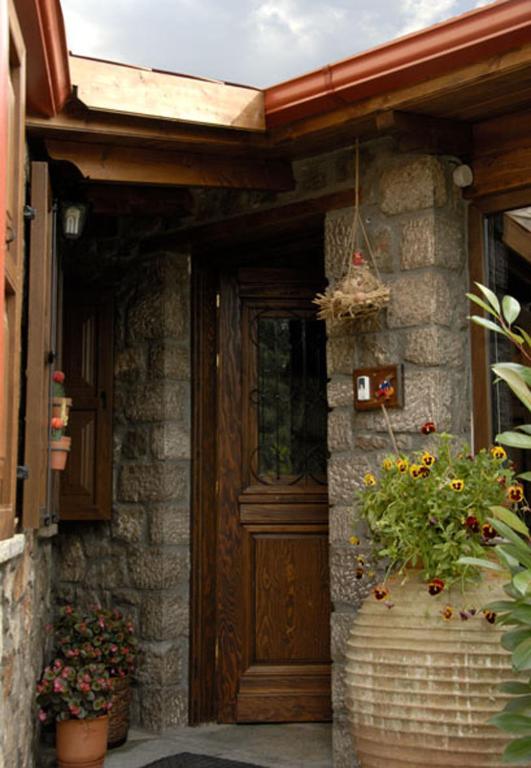 Dryas Guesthouse Polidrosos Exterior foto